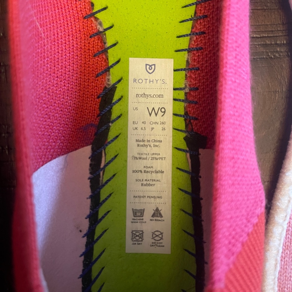 ROTHY’S x MARTA FERRI Merino Square Flats, Flame Azalea, size 9 - Picture 3 of 8